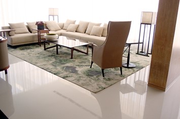 High Gloss Finish for Luxury Furniture Brand